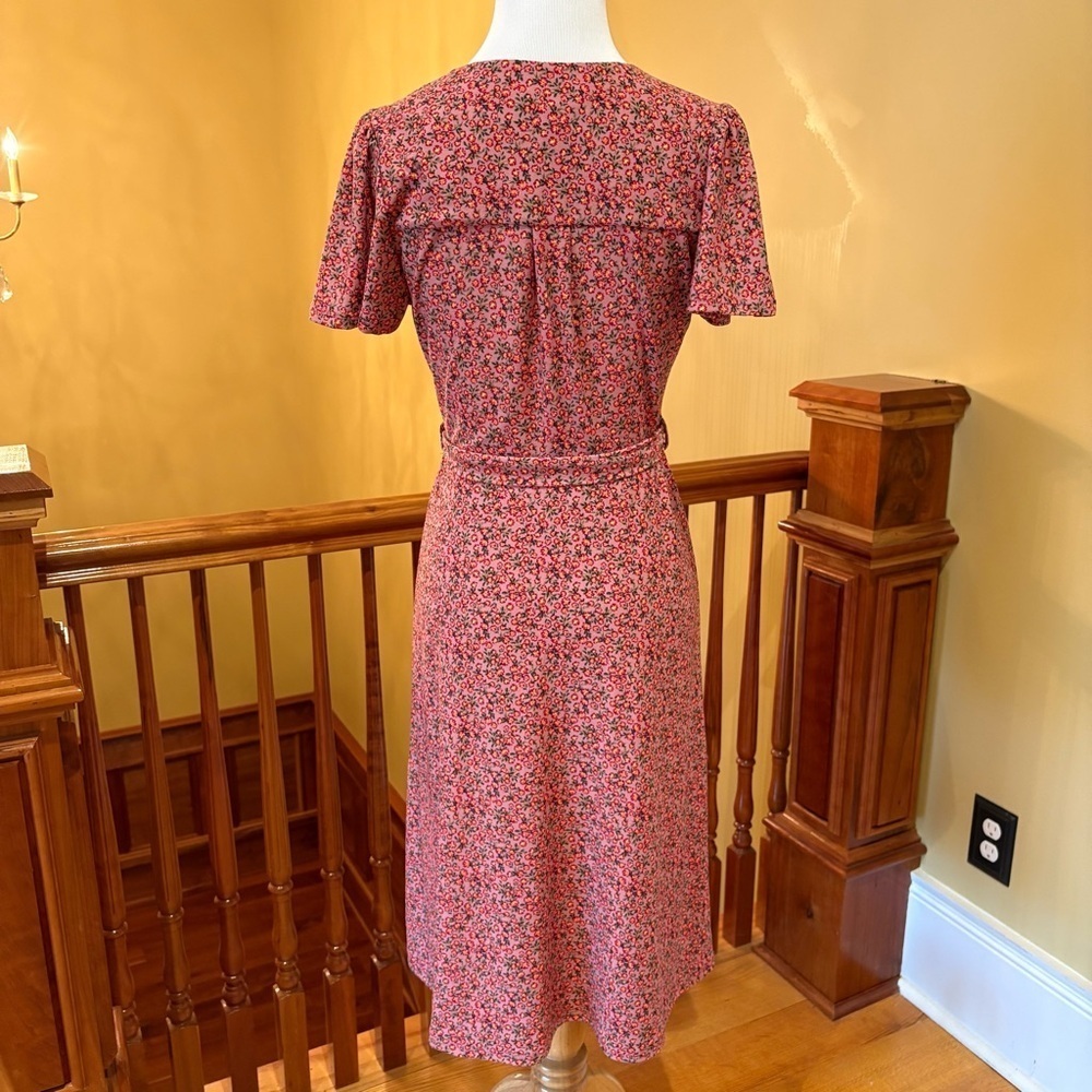 Feminine Floral Button Demure Dress Wmn’s S - Picture 4 of 12